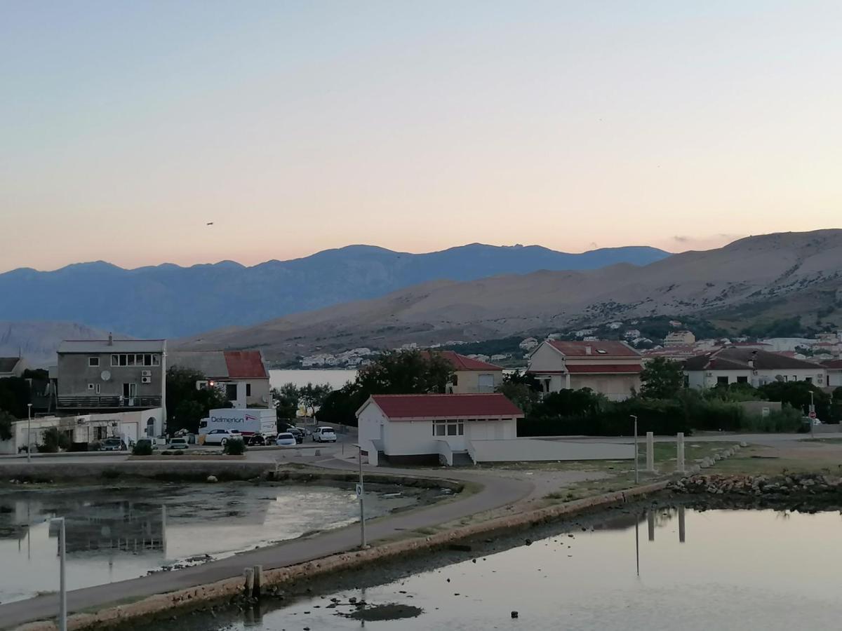 Apartmani Rija 3 Pag Town Εξωτερικό φωτογραφία